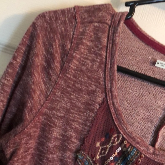 Maurice’s beaded comfortable top - Picture 6 of 7